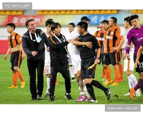 裁判沟通规则有哪些限制？解读场上交流细节与判罚影响