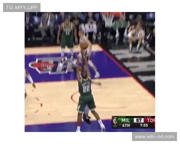 布鲁克·洛佩斯内线挡拆提升投篮效率拉开球队空间