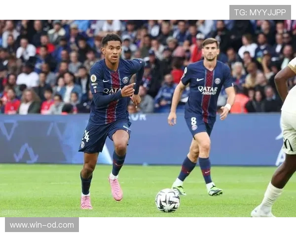 巴黎圣日耳曼中场控制不足，成当前赛季表现波动关键因素